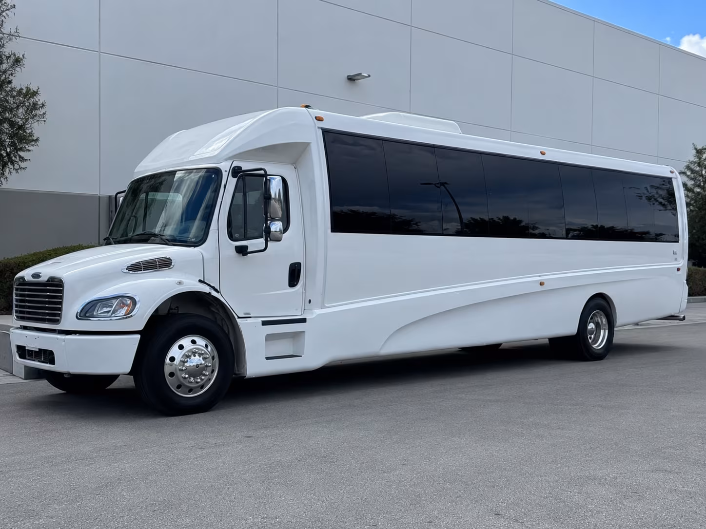 sacramento party bus
