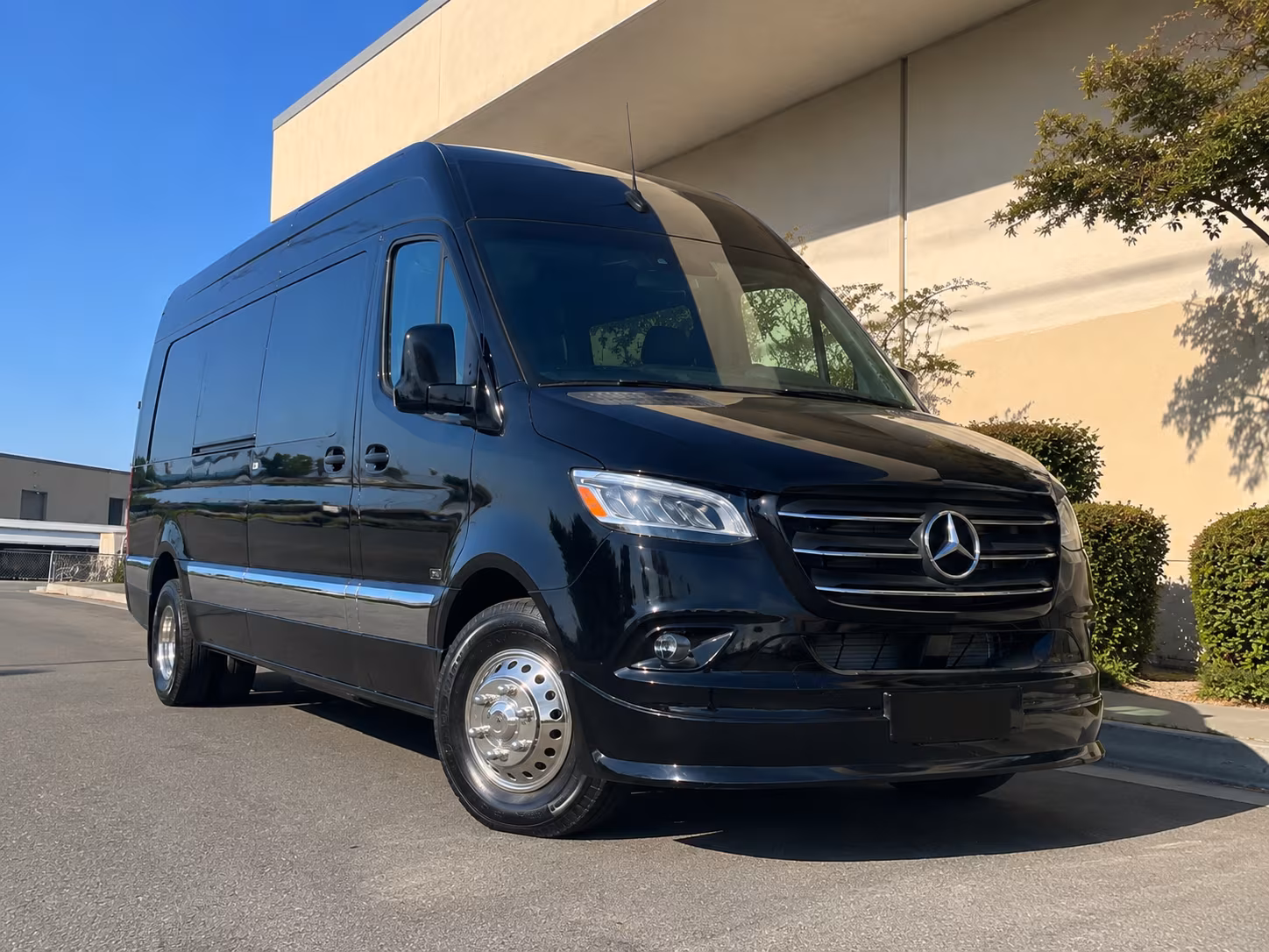 secure transportation for your next prom 1
